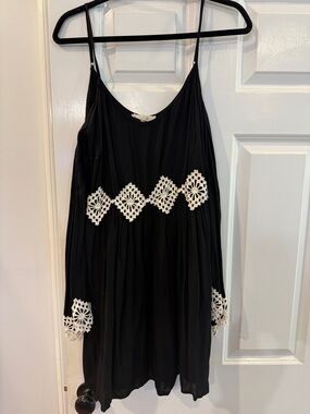 entro Black open shoulder Dress with White Crochet Trim
